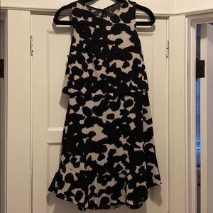 Very beautiful dress! With cut out back